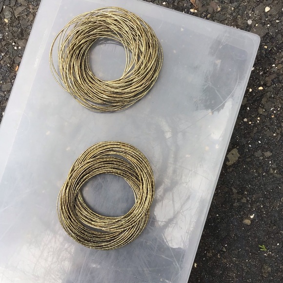 Pair of Gold bangles OS bracelets - Picture 2 of 4